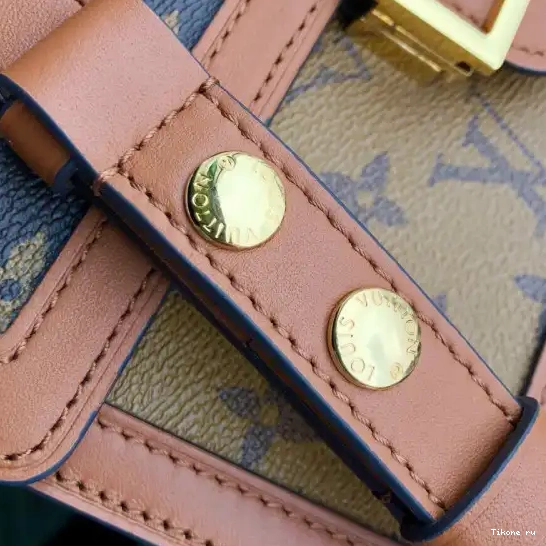 Affordable Louis Vuitton Dauphine Spring MM（2019 Show） 0609
